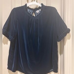 Gap blue velvet short sleeve blouse XL
